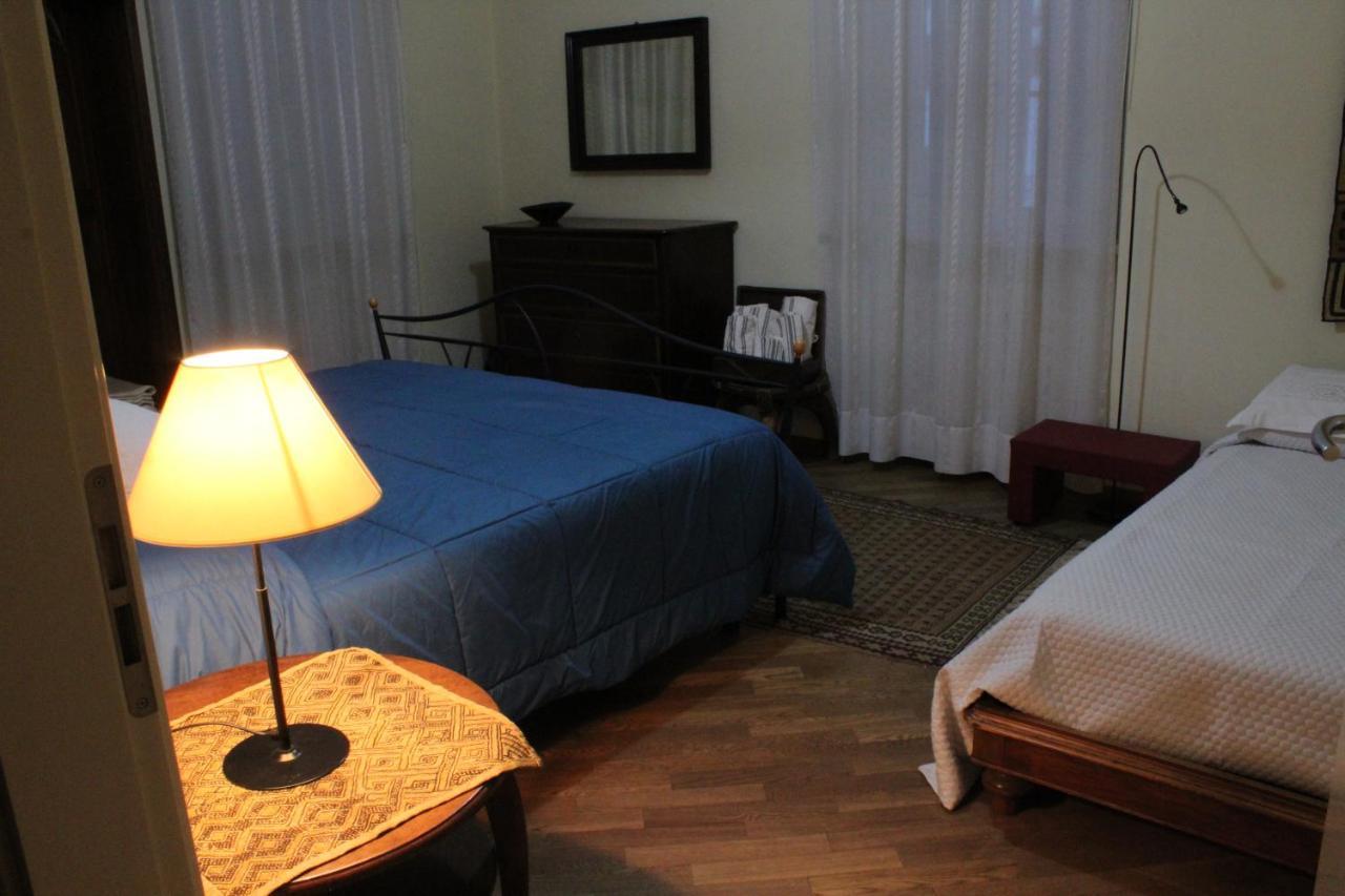 B&B Da Zia Ore Jesi Buitenkant foto